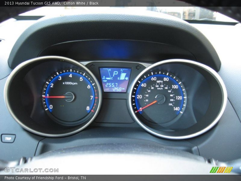 Cotton White / Black 2013 Hyundai Tucson GLS AWD