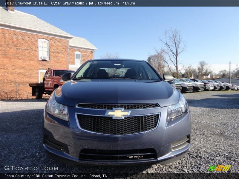 Cyber Gray Metallic / Jet Black/Medium Titanium 2013 Chevrolet Cruze LS