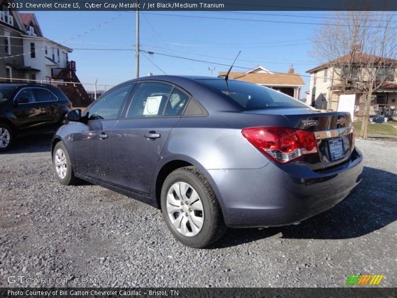 Cyber Gray Metallic / Jet Black/Medium Titanium 2013 Chevrolet Cruze LS