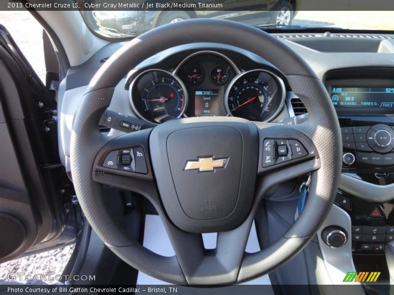 Cyber Gray Metallic / Jet Black/Medium Titanium 2013 Chevrolet Cruze LS