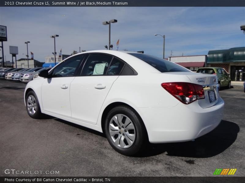 Summit White / Jet Black/Medium Titanium 2013 Chevrolet Cruze LS