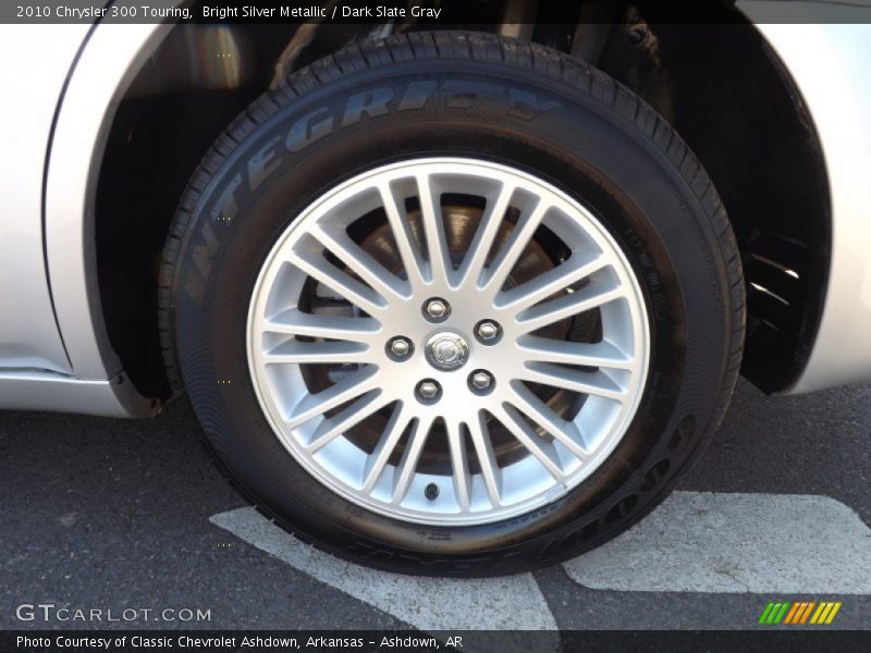 Bright Silver Metallic / Dark Slate Gray 2010 Chrysler 300 Touring