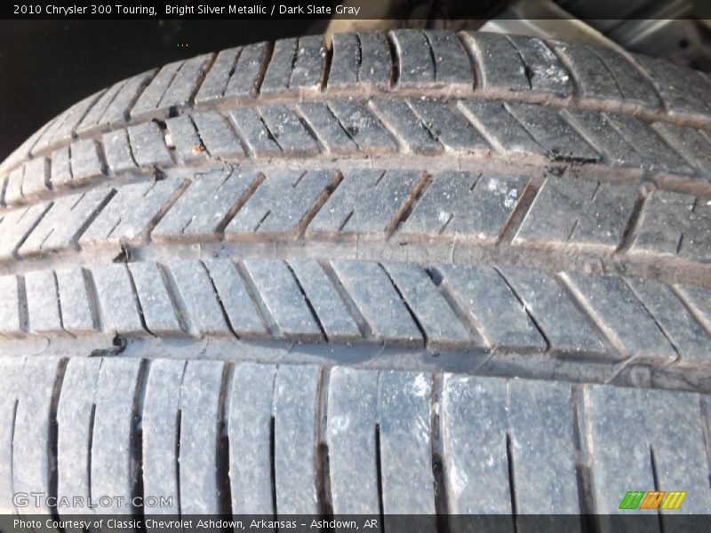 Bright Silver Metallic / Dark Slate Gray 2010 Chrysler 300 Touring