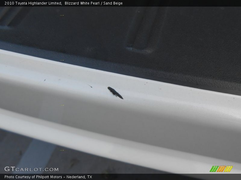 Blizzard White Pearl / Sand Beige 2010 Toyota Highlander Limited