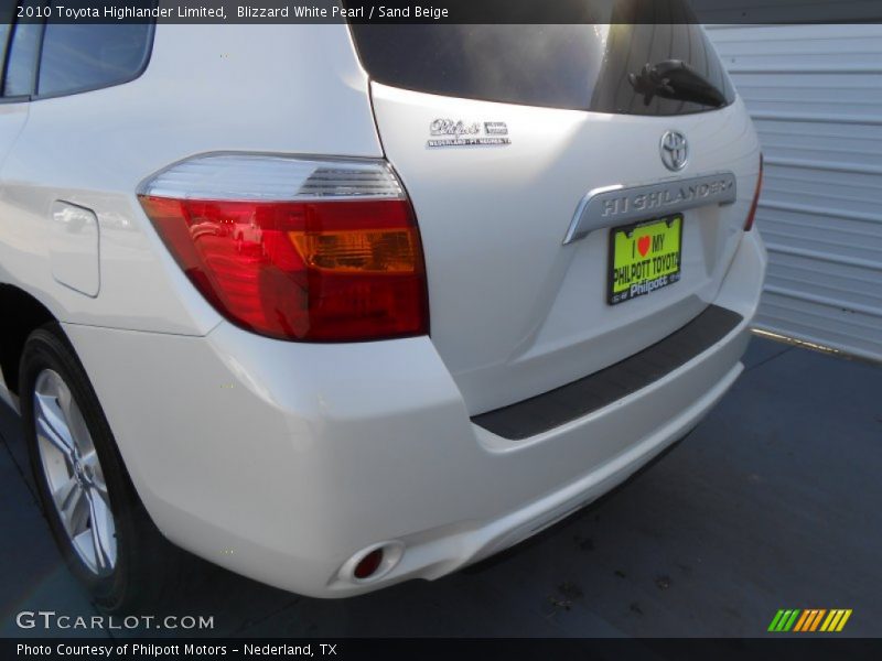 Blizzard White Pearl / Sand Beige 2010 Toyota Highlander Limited