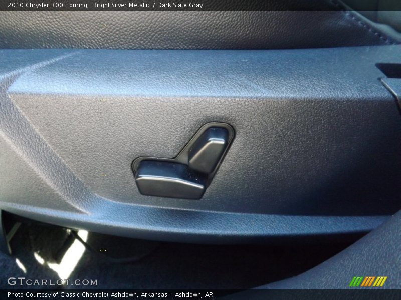 Bright Silver Metallic / Dark Slate Gray 2010 Chrysler 300 Touring