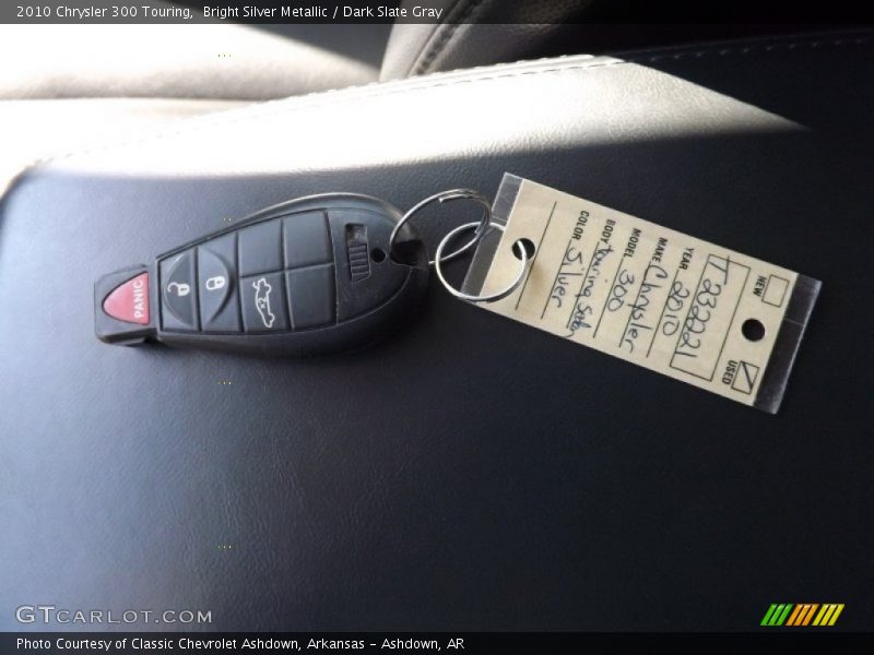 Bright Silver Metallic / Dark Slate Gray 2010 Chrysler 300 Touring