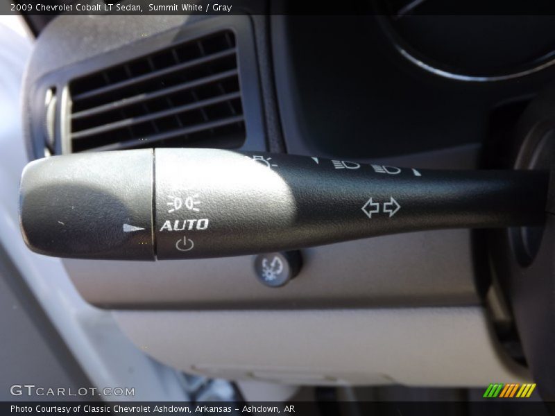 Summit White / Gray 2009 Chevrolet Cobalt LT Sedan