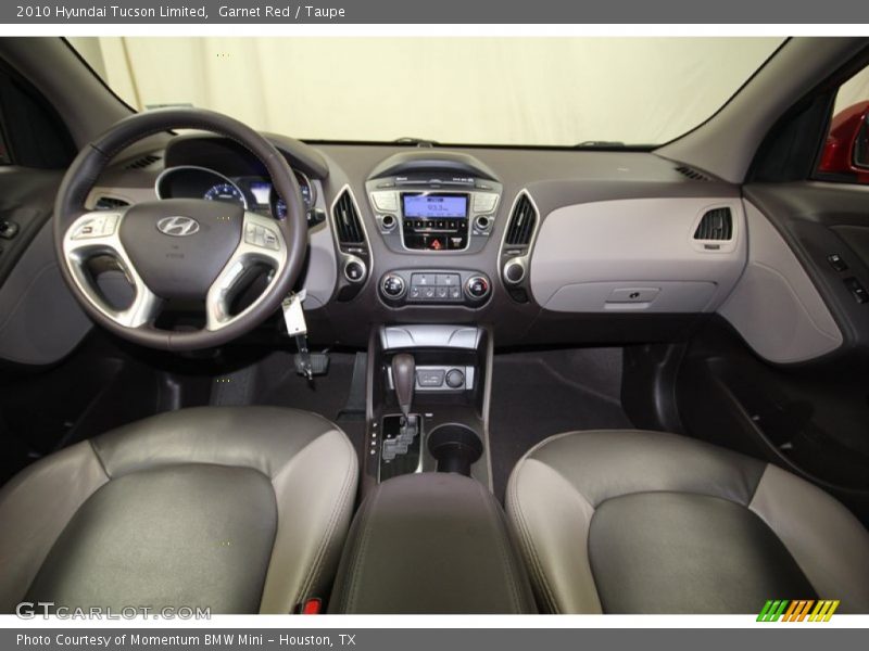 Dashboard of 2010 Tucson Limited