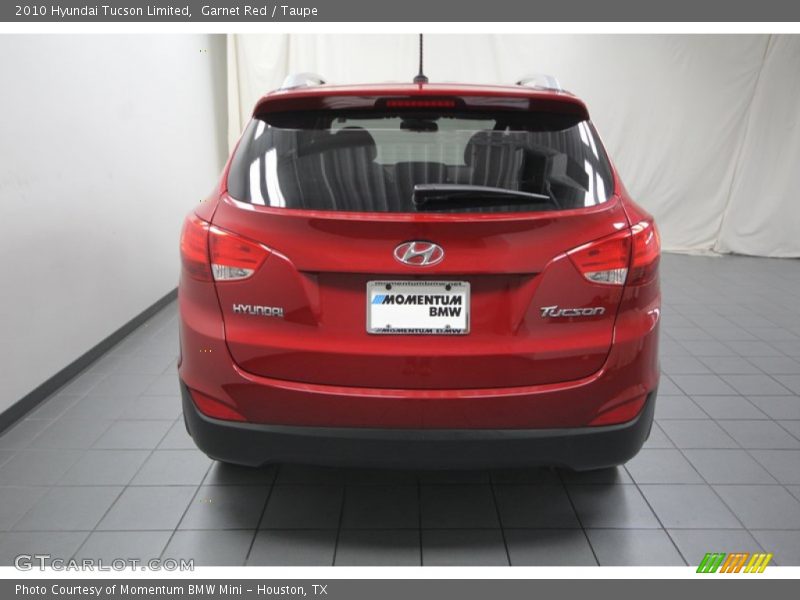 Garnet Red / Taupe 2010 Hyundai Tucson Limited