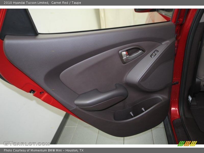 Garnet Red / Taupe 2010 Hyundai Tucson Limited