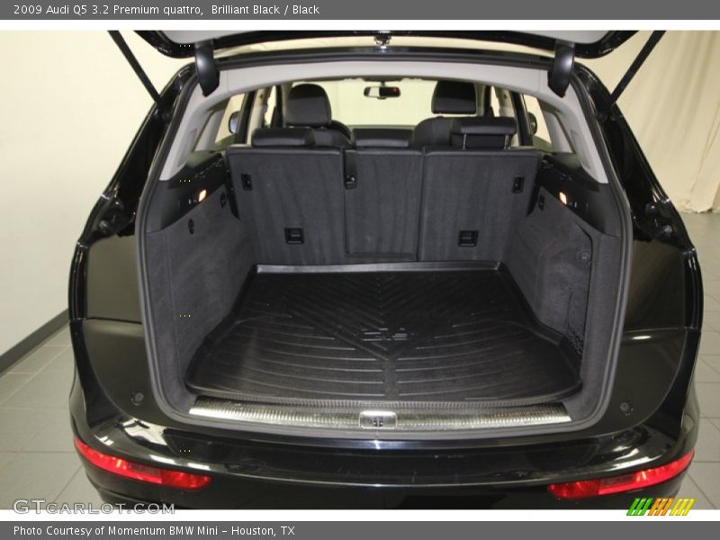 Brilliant Black / Black 2009 Audi Q5 3.2 Premium quattro