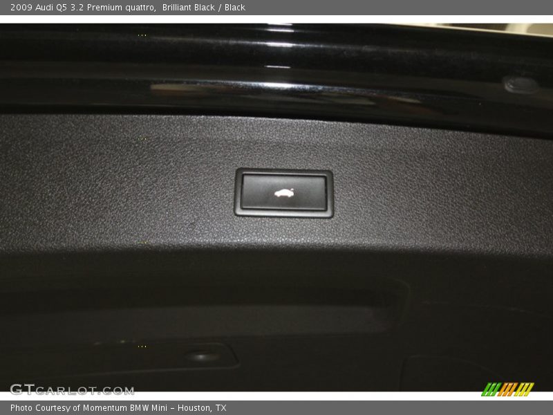 Brilliant Black / Black 2009 Audi Q5 3.2 Premium quattro