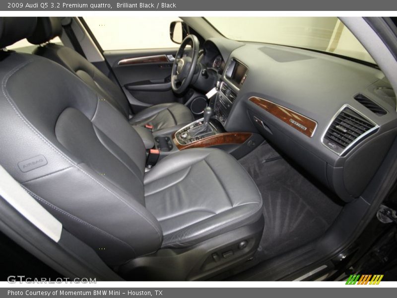 Brilliant Black / Black 2009 Audi Q5 3.2 Premium quattro