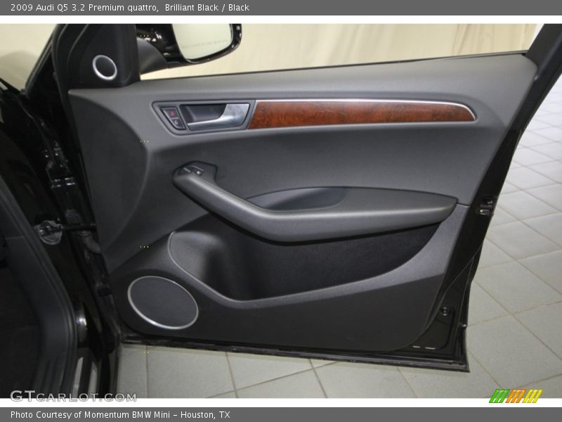 Brilliant Black / Black 2009 Audi Q5 3.2 Premium quattro