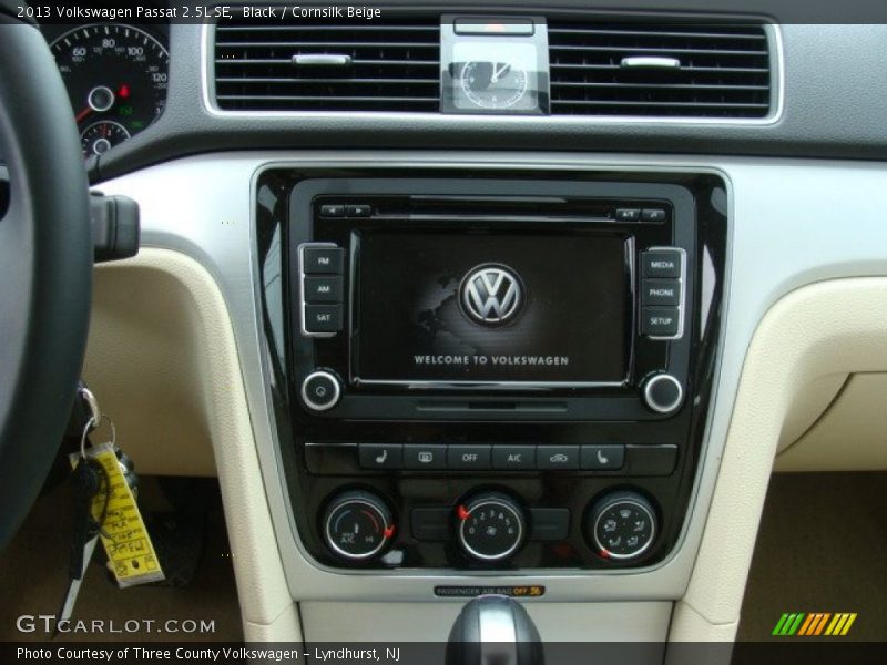 Black / Cornsilk Beige 2013 Volkswagen Passat 2.5L SE