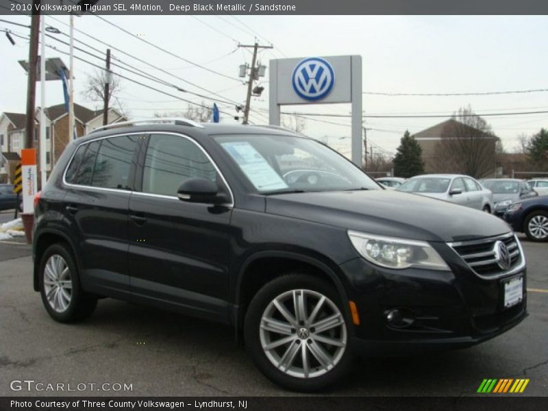Deep Black Metallic / Sandstone 2010 Volkswagen Tiguan SEL 4Motion