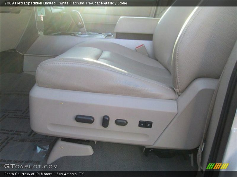 White Platinum Tri-Coat Metallic / Stone 2009 Ford Expedition Limited