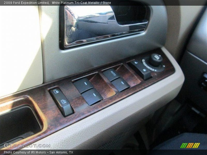 Controls of 2009 Expedition Limited