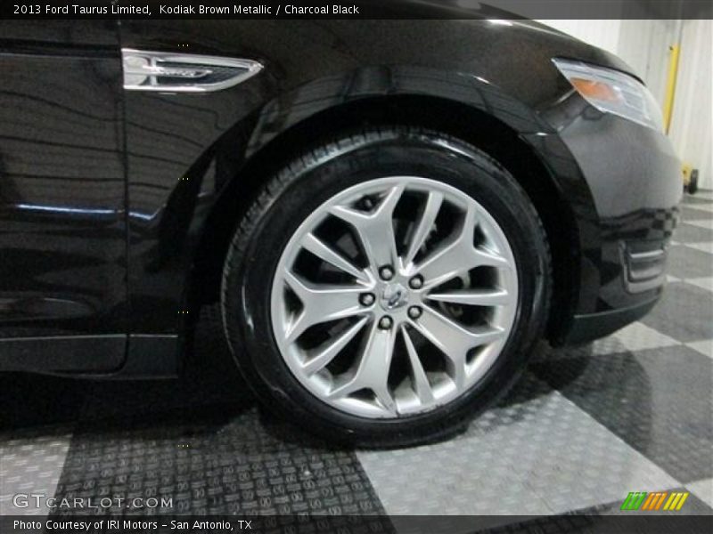 Kodiak Brown Metallic / Charcoal Black 2013 Ford Taurus Limited
