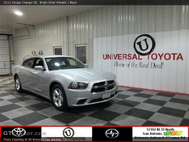 Bright Silver Metallic / Black 2012 Dodge Charger SE