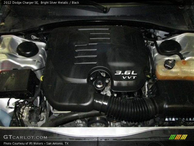 Bright Silver Metallic / Black 2012 Dodge Charger SE