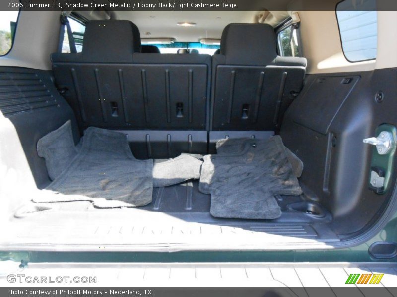 Shadow Green Metallic / Ebony Black/Light Cashmere Beige 2006 Hummer H3