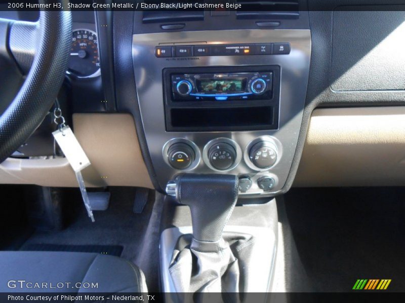 Shadow Green Metallic / Ebony Black/Light Cashmere Beige 2006 Hummer H3