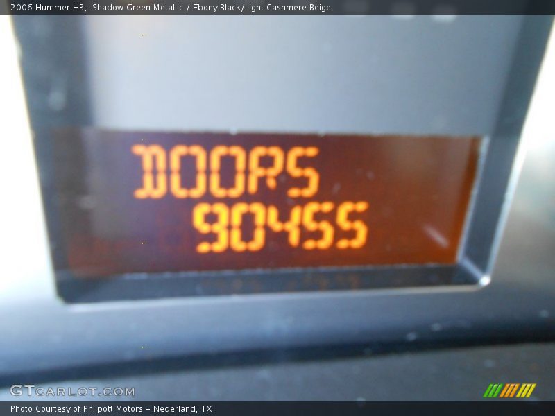 Shadow Green Metallic / Ebony Black/Light Cashmere Beige 2006 Hummer H3
