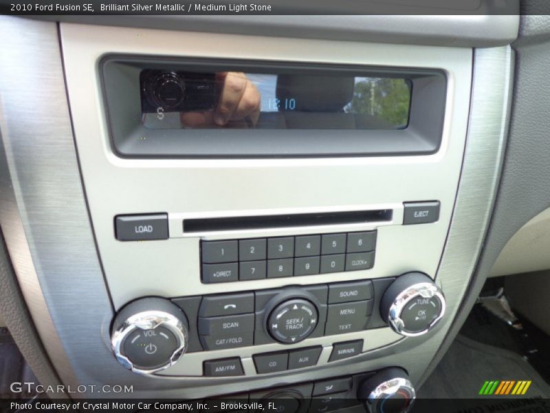 Brilliant Silver Metallic / Medium Light Stone 2010 Ford Fusion SE