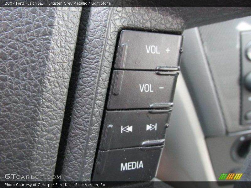 Tungsten Grey Metallic / Light Stone 2007 Ford Fusion SE