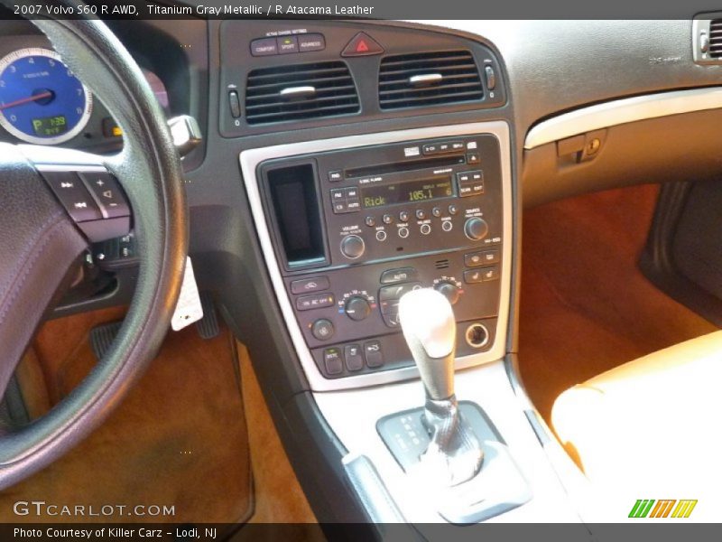 Controls of 2007 S60 R AWD