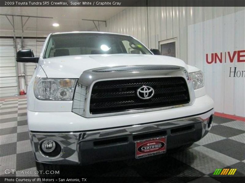 Super White / Graphite Gray 2009 Toyota Tundra SR5 CrewMax