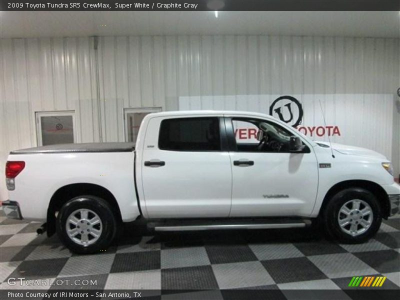 Super White / Graphite Gray 2009 Toyota Tundra SR5 CrewMax