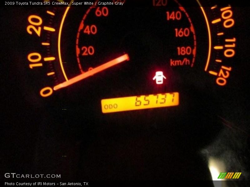 Super White / Graphite Gray 2009 Toyota Tundra SR5 CrewMax