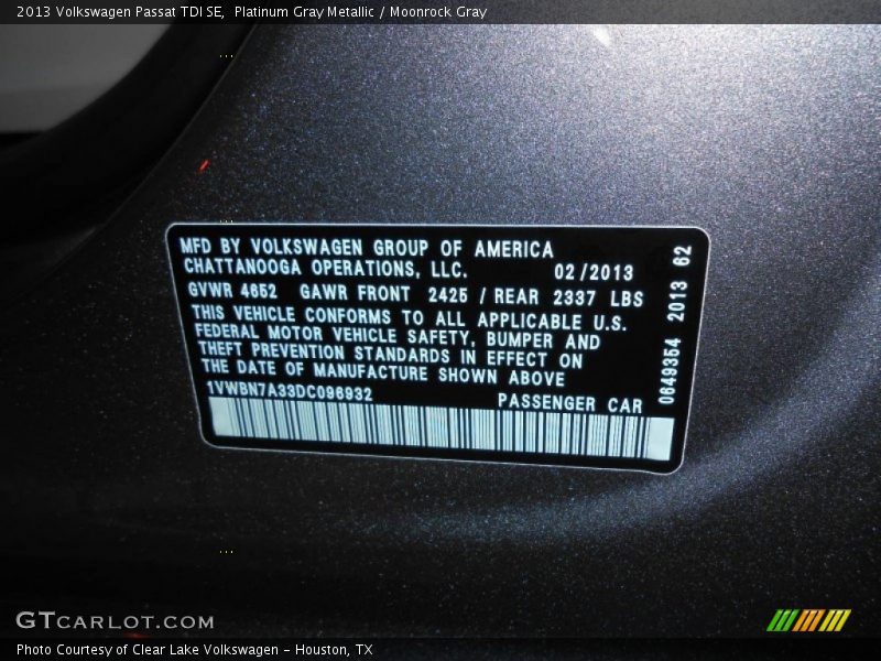 Platinum Gray Metallic / Moonrock Gray 2013 Volkswagen Passat TDI SE