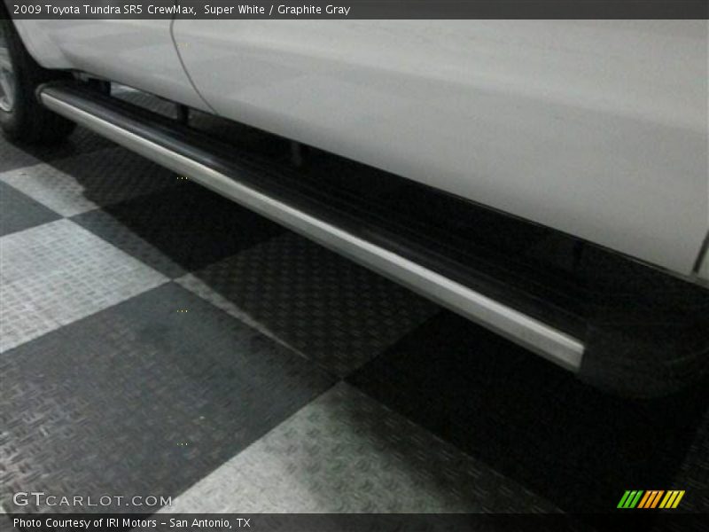 Super White / Graphite Gray 2009 Toyota Tundra SR5 CrewMax