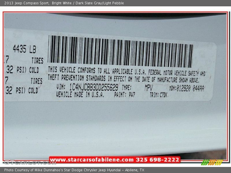 Bright White / Dark Slate Gray/Light Pebble 2013 Jeep Compass Sport