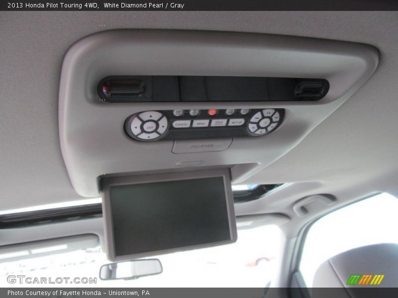 Entertainment System of 2013 Pilot Touring 4WD