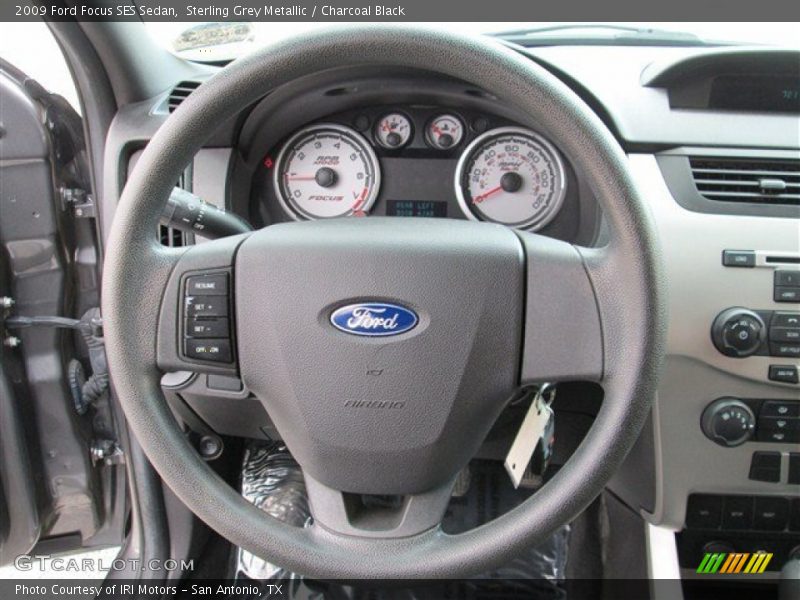  2009 Focus SES Sedan Steering Wheel