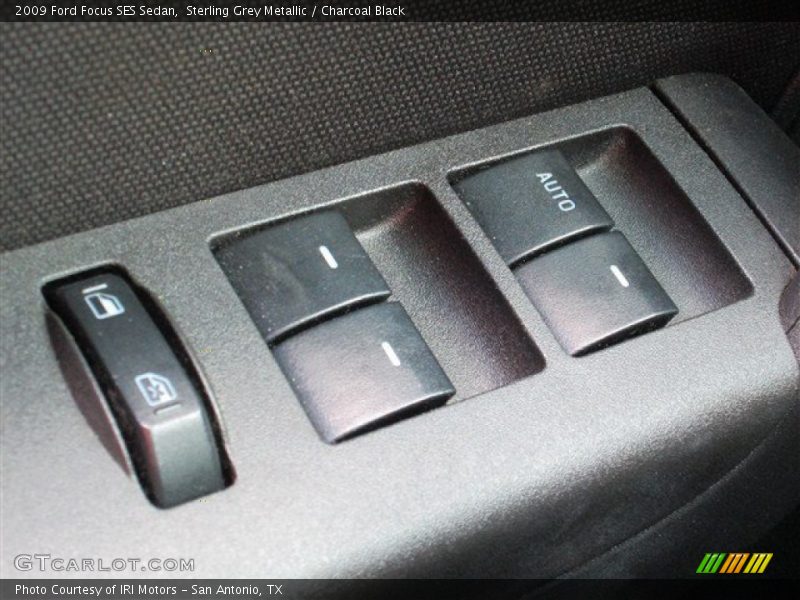 Sterling Grey Metallic / Charcoal Black 2009 Ford Focus SES Sedan