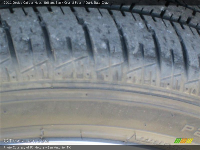 Brilliant Black Crystal Pearl / Dark Slate Gray 2011 Dodge Caliber Heat