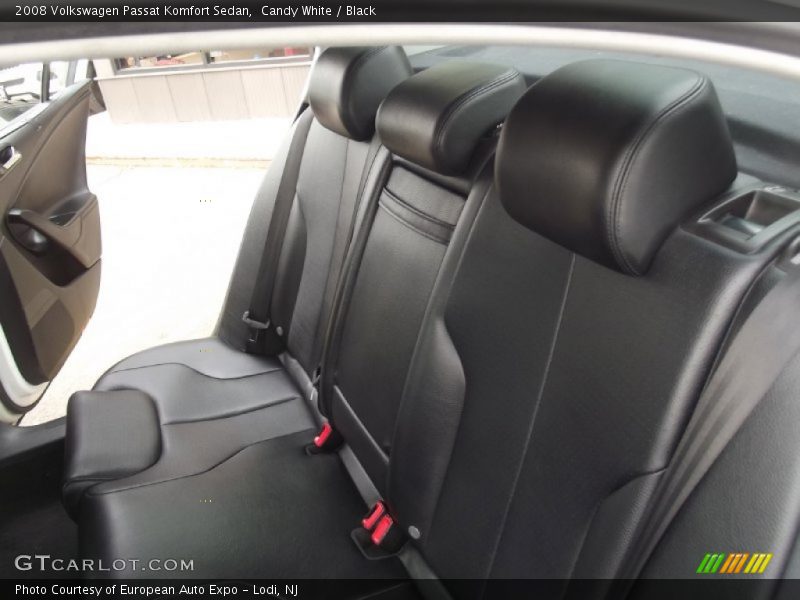Candy White / Black 2008 Volkswagen Passat Komfort Sedan