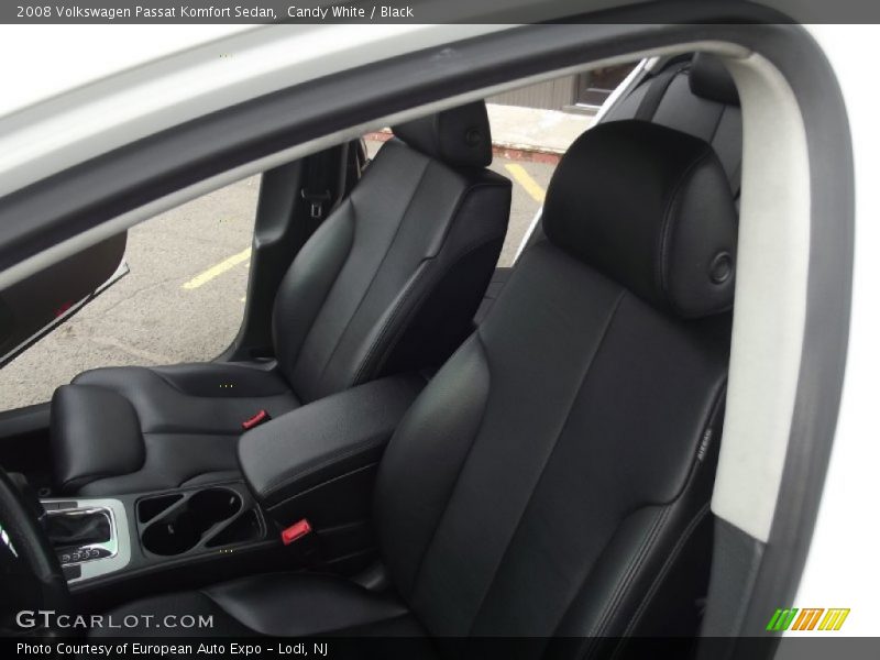 Front Seat of 2008 Passat Komfort Sedan