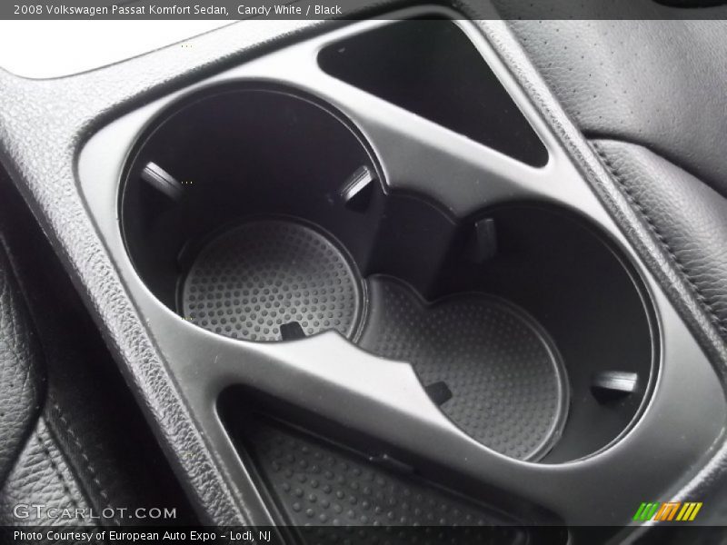 Candy White / Black 2008 Volkswagen Passat Komfort Sedan