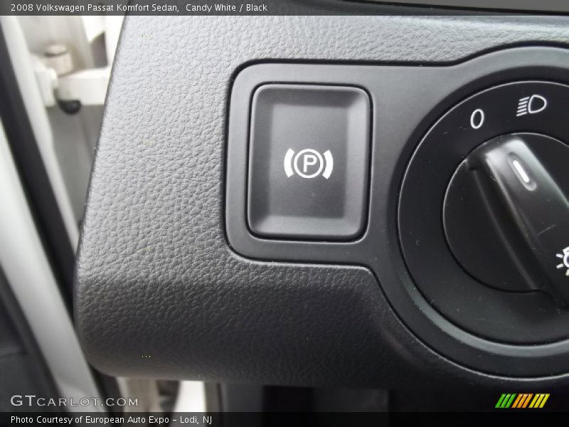 Candy White / Black 2008 Volkswagen Passat Komfort Sedan