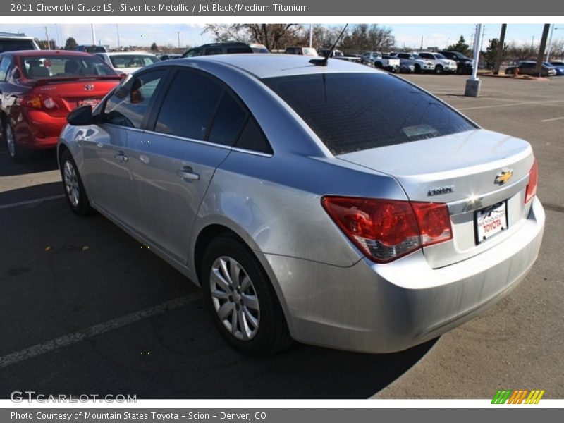 Silver Ice Metallic / Jet Black/Medium Titanium 2011 Chevrolet Cruze LS