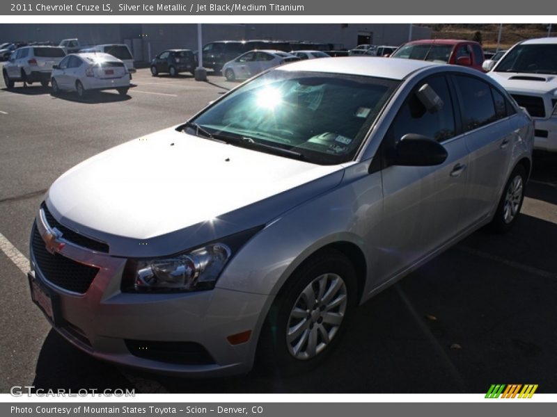 Silver Ice Metallic / Jet Black/Medium Titanium 2011 Chevrolet Cruze LS