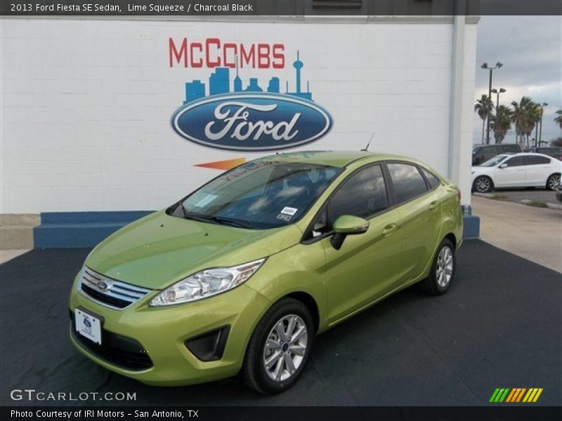 Lime Squeeze / Charcoal Black 2013 Ford Fiesta SE Sedan