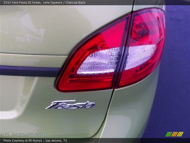 Lime Squeeze / Charcoal Black 2013 Ford Fiesta SE Sedan